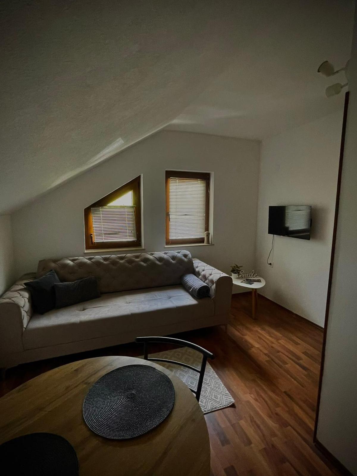 Bihać Apartment Una Dreams Lohovo מראה חיצוני תמונה